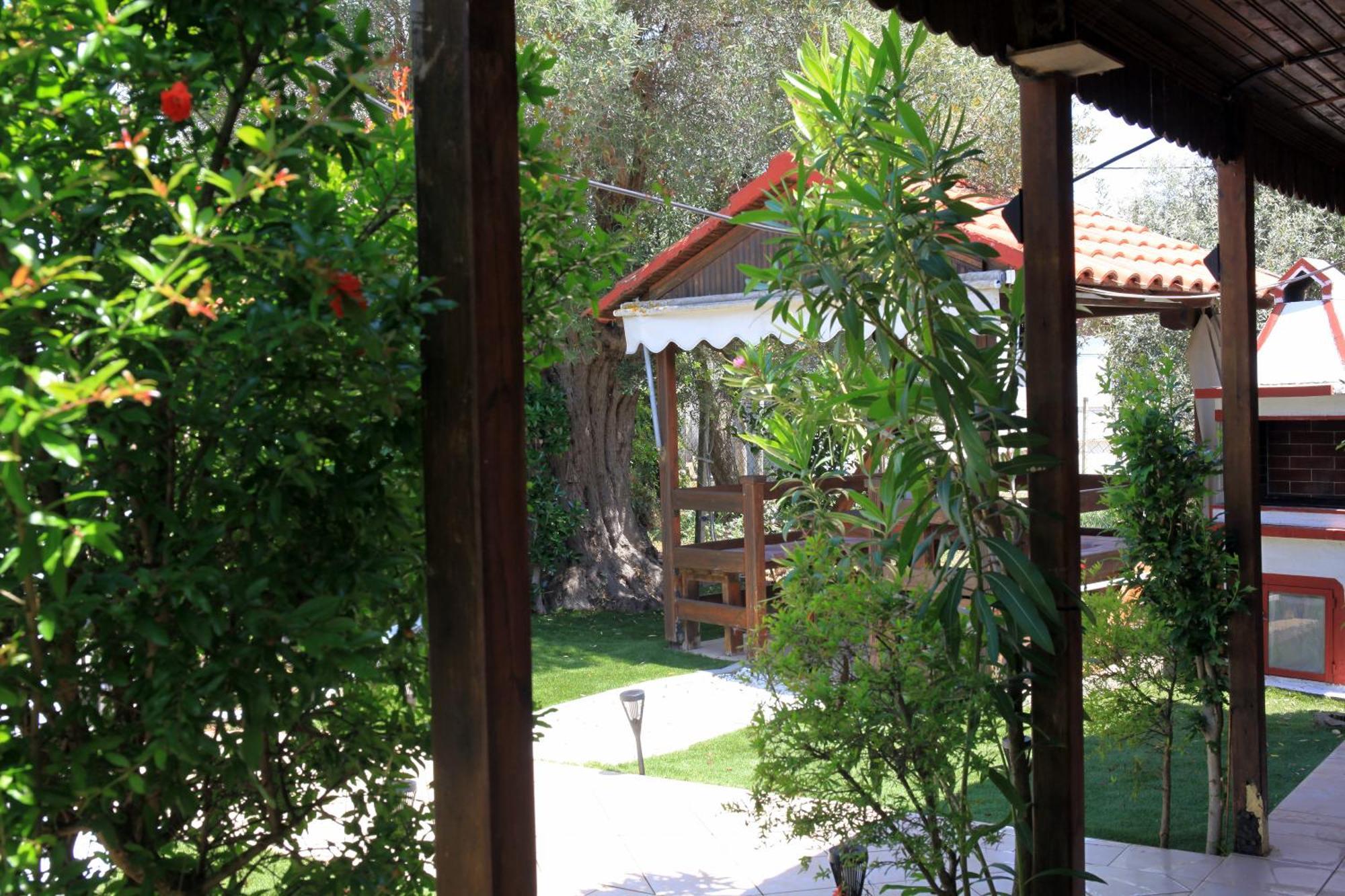Laxd Summer House By Homebrain